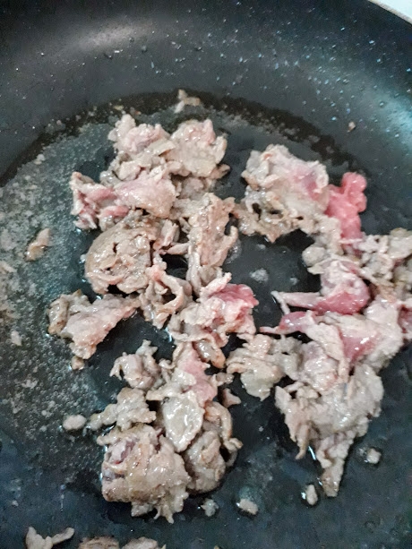 10 phút có ngay món bí ngòi xào thịt bò ngon tuyệt cú mèo